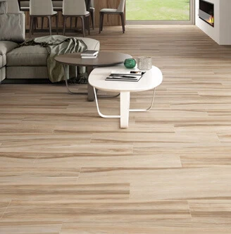 salon con pavimento imitación madera clara