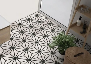 suelo imitacion madera gris con azulejo hexagonal